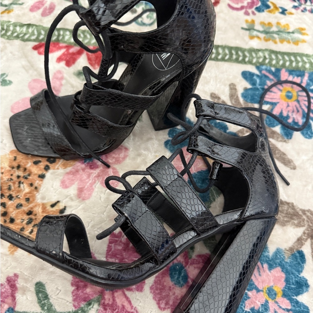 Elegant Black Python Strappy Heels | size 6.5